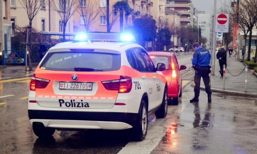 Ελβετία: Επίθεση γυναίκας με μαχαίρι σε εμπορικό